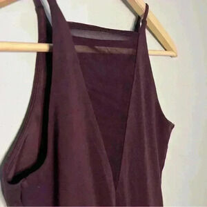 Express burgundy bodysuit w/mesh inlay front & back size XS in EUC